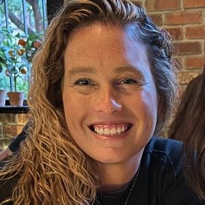 Meet your Posher, Casey